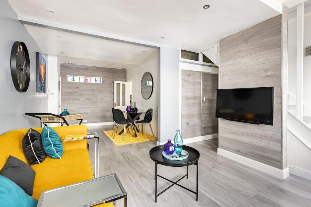 One Bedroom Duplex Apartment Located In Cowley. Oxford Eksteriør bilde